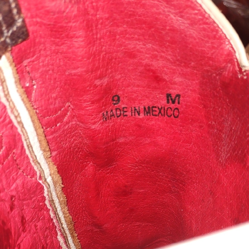 Embroidered Brown Western Boots - Picture 5 of 9
